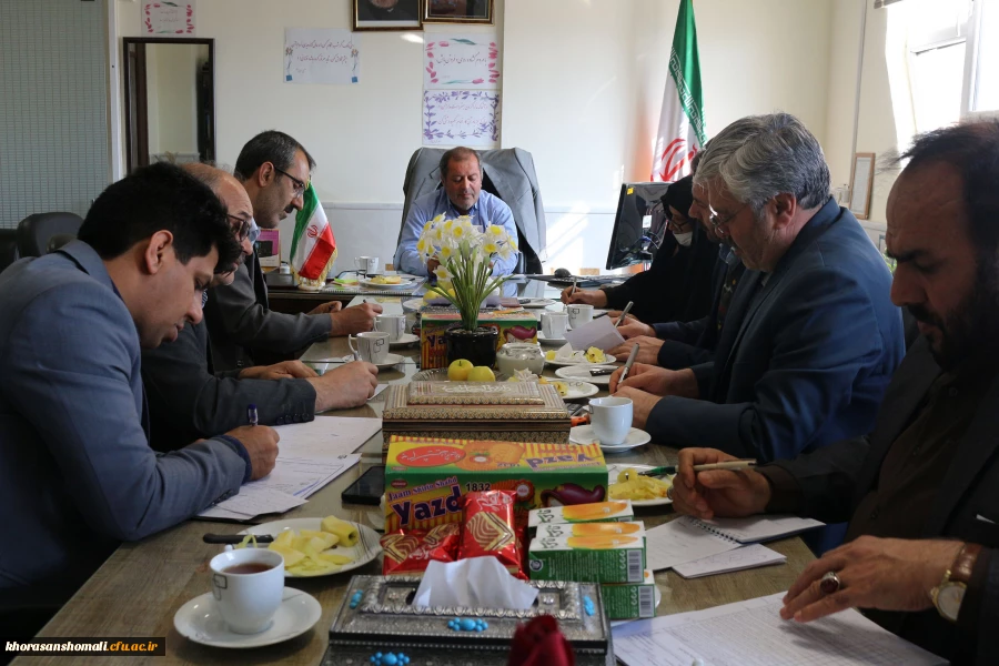 جلسه شورای معاونین پردیس های خراسان شمالی(شورای مدیریت استان) با حضور دکتر صفرزاده تشکیل شد. 2