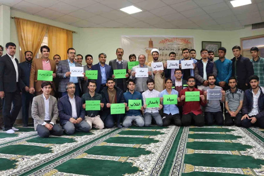 دانشجویان و کارکنان پردیس های دانشگاه فرهنگیان استان خراسان شمالی  مخالف تروریستی خواندن سپاه اند. 3