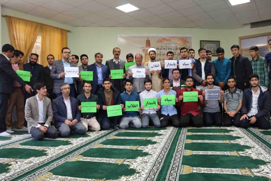 دانشجویان و کارکنان پردیس های دانشگاه فرهنگیان استان خراسان شمالی  مخالف تروریستی خواندن سپاه اند. 7