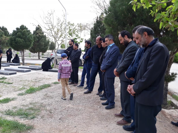 شرکت دانشجو معلمان پردیس امام جعفر صادق(ع) خواهران و جمعی از کارکنان پردیس های خراسان شمالی در مراسم چهلمین روز درگذشت دانشجو معلم عاطفه تقی زاده 4