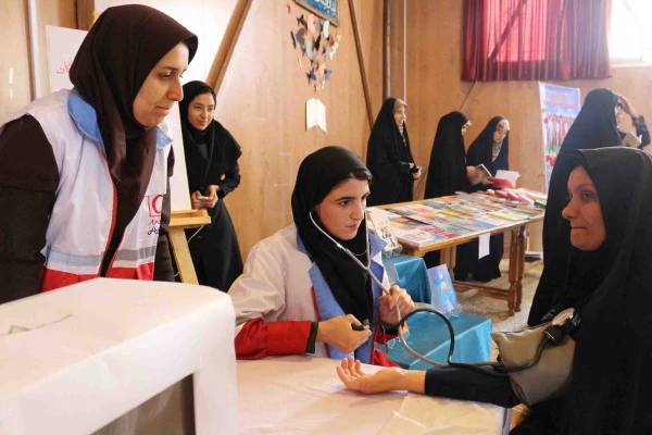 مراسم جشن هفته بزرگداشت مقام معلم و گرامیداشت استاد شهید مرتضی مطهری دانشگاه فرهنگیان خراسان شمالی با هدف کمک مالی به سیل زدگان استان های گلستان، فارس، لرستان، خوزستان و ... برگزار شد. 2