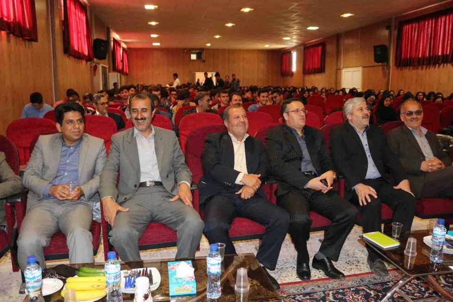 همایش هفته سراهای دانشجویی پردیس های خراسان شمالی با حضور مدیر کل امور حقوقی دانشگاه فرهنگیان کشور برگزار شد. 6