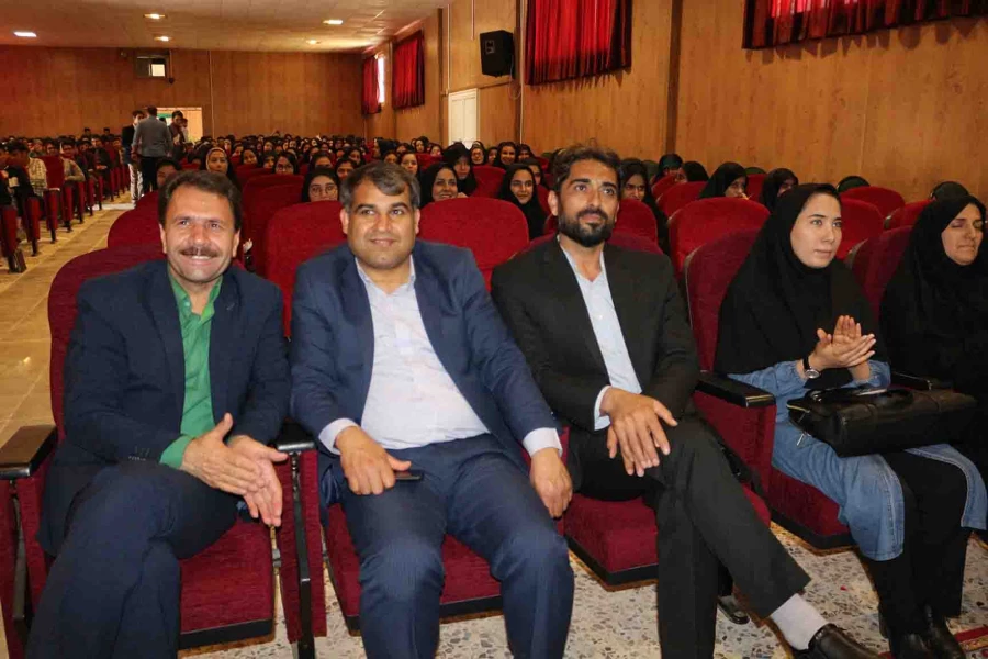 همایش هفته سراهای دانشجویی پردیس های خراسان شمالی با حضور مدیر کل امور حقوقی دانشگاه فرهنگیان کشور برگزار شد. 12