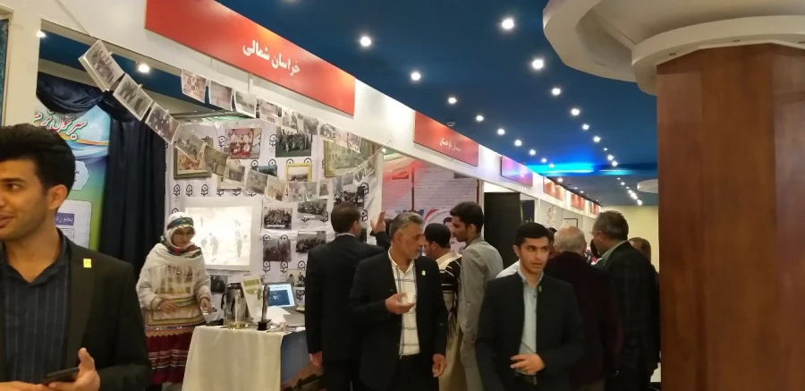 بازدید دکتر خنیفر ریاست دانشگاه فرهنگیان کشور از غرفه پردیس های دانشگاه فرهنگیان خراسان شمالی در نمایشگاه یکصدمین سال تاسیس تربیت معلم کشور 13