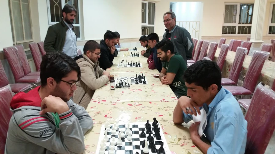 برگزاری مسابقات شطرنج  به مناسبت گرامیداشت هفته معلم بین دانشجویان پردیس امام محمد باقر(ع) 4