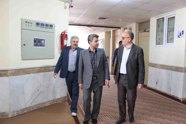 بازدید رئیس سازمان مدیریت و برنامه ریزی خراسان شمالی از دانشگاه فرهنگیان استان 10