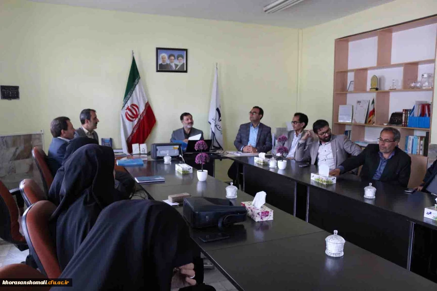 برگزاری کارگاه آموزشی سند تحول و آشنایی با عقاید و گروه های انحرافی و راه های مقاله با آن ویژه کارکنان و اعضاء هیات علمی در پردیس امام جعفر صادق(ع) 2