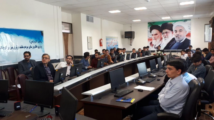 نشست علمی- تخصصی تجربه زیسته در سیستم آموزشی مدارس خارج از کشور (شبه قاره هند) توسط استاد نیرومی زاده

 3