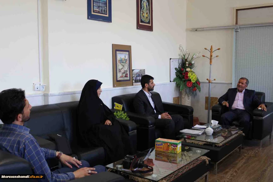 نشست صمیمانه دکتر صفرزاده سرپرست دانشگاه فرهنگیان خراسان شمالی با مسئول اتحادیه انجمن اسلامی دانش آموزان خراسان شمالی 2