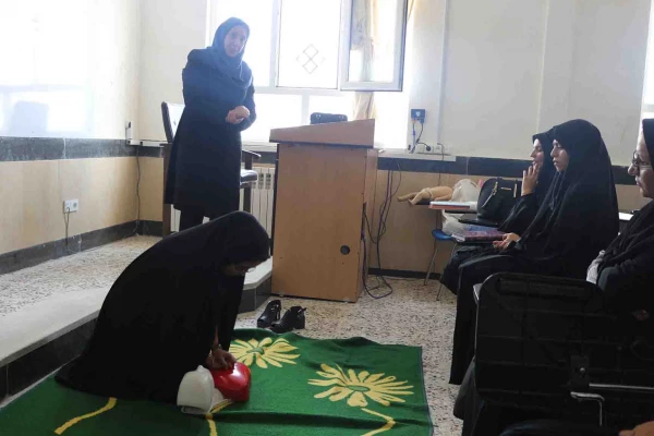 بازدید دکتر صفرزاده سرپرست دانشگاه فرهنگیان خراسان شمالی از برگزاری دوره های کمک های اولیه و اردویی مهارت آموزان ماده 28 2