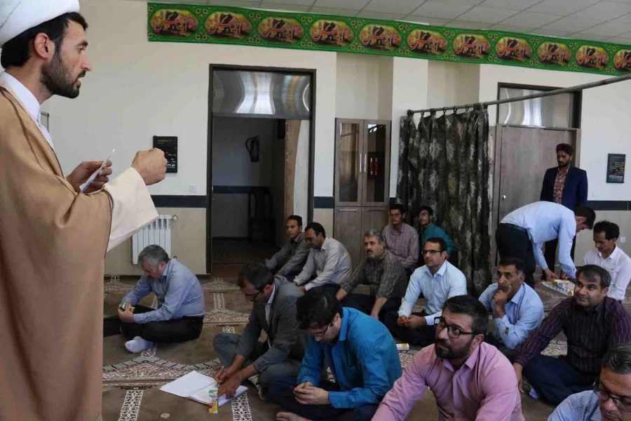 برگزاری مراسم ولادت حضرت امام علی النقی الهادی (ع) و آغاز بازگشت آزادگان به میهن اسلامی ایران 2