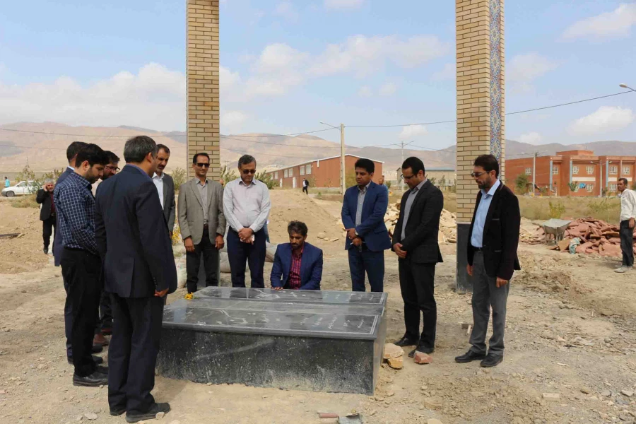 تجدید میثاق کارکنان دانشگاه فرهنگیان خراسان شمالی با دو شهید گمنام در هفته دفاع مقدس 3