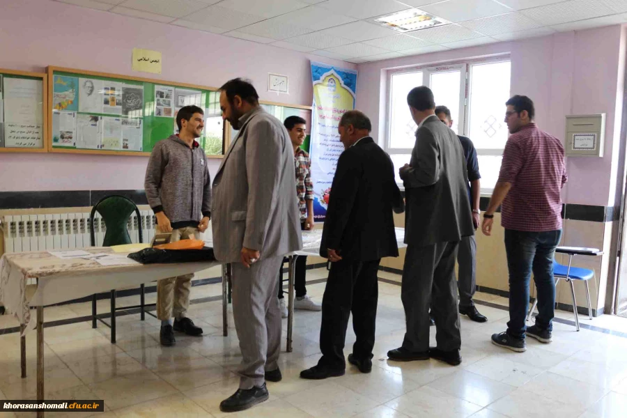 بازدید دکتر صفرزاده از روند ستاد ثبت نام دانشجویان جدید الورد پردیس های خراسان شمالی 2