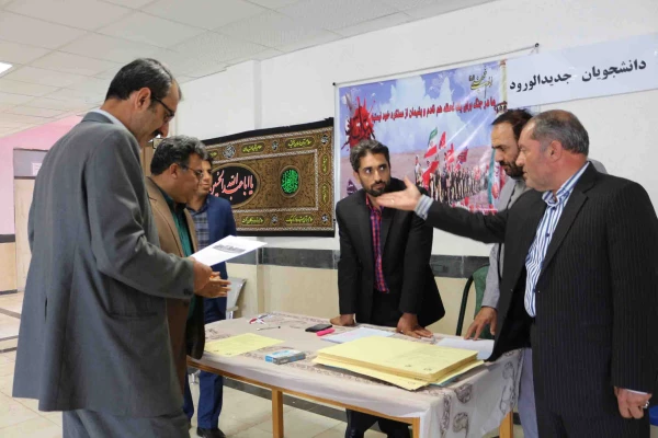 بازدید دکتر صفرزاده از روند ستاد ثبت نام دانشجویان جدید الورد پردیس های خراسان شمالی 4