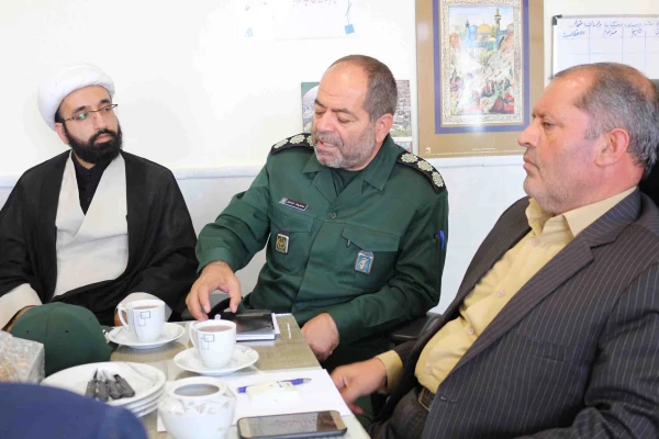 نشست صمیمانه سرهنگ شجاع معاونت تعلیم و تربیت قرار گاه پیشرفت و آبادانی سپاه با دکتر صفرزاده سرپرست دانشگاه فرهنگیان خراسان شمالی در هفته دفاع مقدس 2