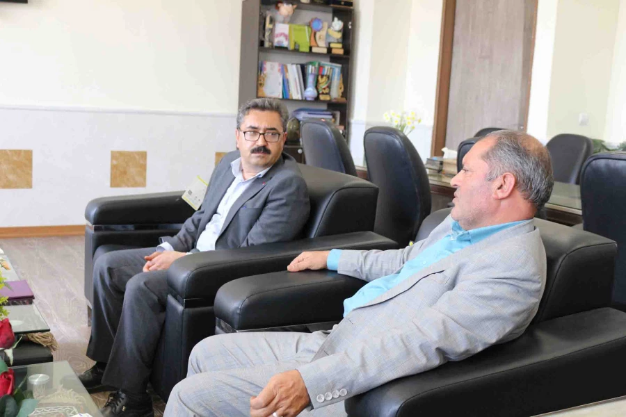 دیدار رئیس بانک ایران زمین با سرپرست د انشگاه فرهنگیان خراسان شمالی 3