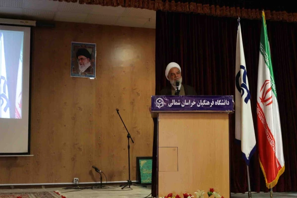 آئین استقبال از دانشجویان جدیدالورود  پردیس های دانشگاه فرهنگیان خراسان شمالی با حضور نماینده ولی فقیه و امام جمعه شهرستان بجنورد برگزار شد.

دکتر صفرزاده: امروز عصر دانایی است
 3