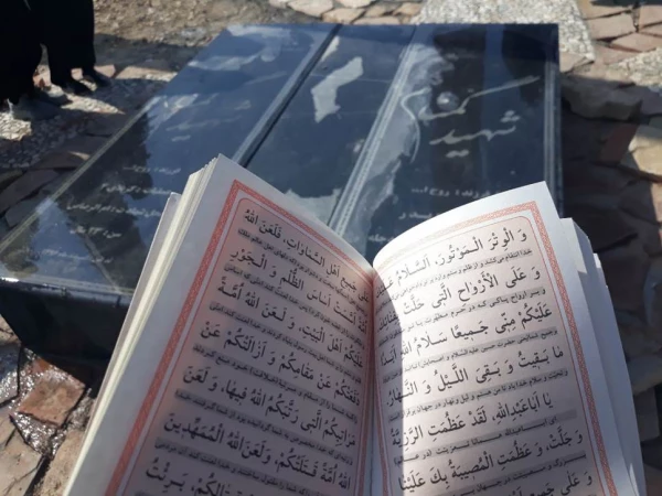 به مناسبت هفته دفاع مقدس :

دیدار با خانواده شهداء و غبار روبی گلزار شهدای گمنام توسط دانشجویان پردیس امام جعفر صادق(ع) خواهران انجام شد. 4