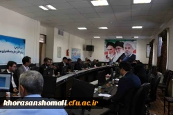 معلم گرانترین گوهر هستی را در دست دارد و معلم نجات غریق است. 4