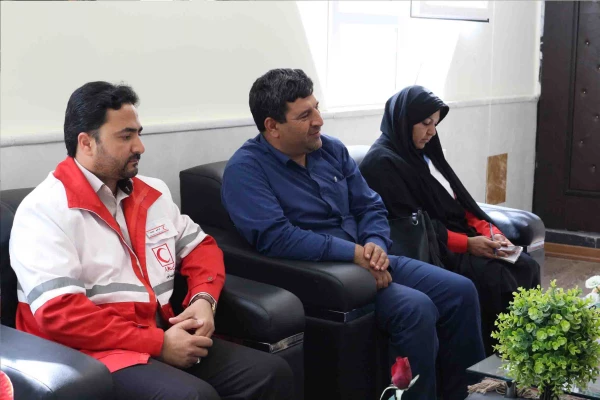 نشست هم اندیشی رئیس جمعیت هلال احمر خراسان شمالی با سرپرست دانشگاه فرهنگیان خراسان شمالی

این نشست در غالب  انعقاد تفاهم مشترک بین دانشگاه و هلال احمر برگزار شد. 2