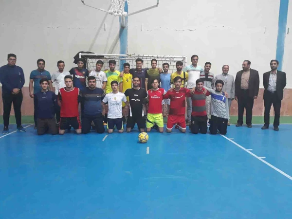 برگزاری مسابقات فوتسال دانشجومعلمان  پردیس امام محمد باقر(ع) به مناسبت هفته تربیت بدنی 2