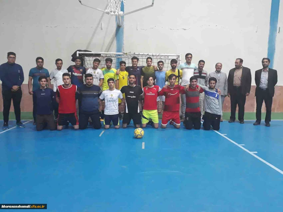 برگزاری مسابقات فوتسال دانشجومعلمان  پردیس امام محمد باقر(ع) به مناسبت هفته تربیت بدنی 2