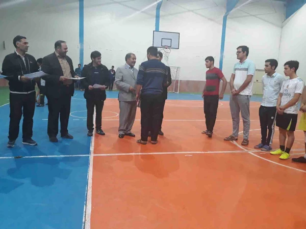 برگزاری مسابقات فوتسال دانشجومعلمان  پردیس امام محمد باقر(ع) به مناسبت هفته تربیت بدنی 2