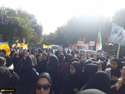 شرکت کارکنان و دانشجویان دانشگاه فرهنگیان خراسان شمالی در راهپیمایی 13 آبان 1398 10