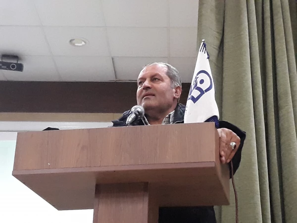 به مناسب هفته کتاب در پردیس امام جعفر صادق( ع) برگزار شد.

رونمایی از مجله بانک قلم و کتاب برترین امثال گفته شده انجام شد. 2