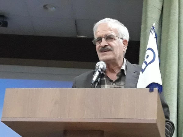 به مناسب هفته کتاب در پردیس امام جعفر صادق( ع) برگزار شد.

رونمایی از مجله بانک قلم و کتاب برترین امثال گفته شده انجام شد. 2