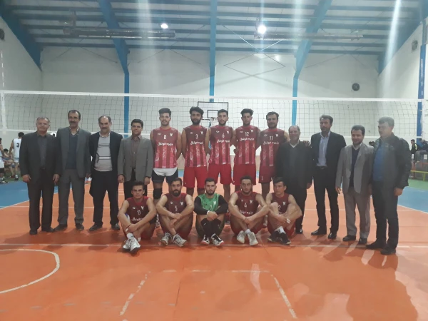 کسب عنوان نایب قهرمانی رشته والیبال دانشجویان پردیس امام محمد باقر(ع) در دومین المپیاد ورزشی دانشگاه ها و موسسات آموزش عالی خراسان شمالی در آذرماه 98 2