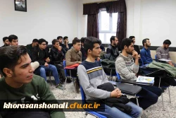 به مناسبت 16 آذر روز دانشجو انجام شد.

حضور دکتر صفرزاده در سر کلاس های درس و اهداء گل 5