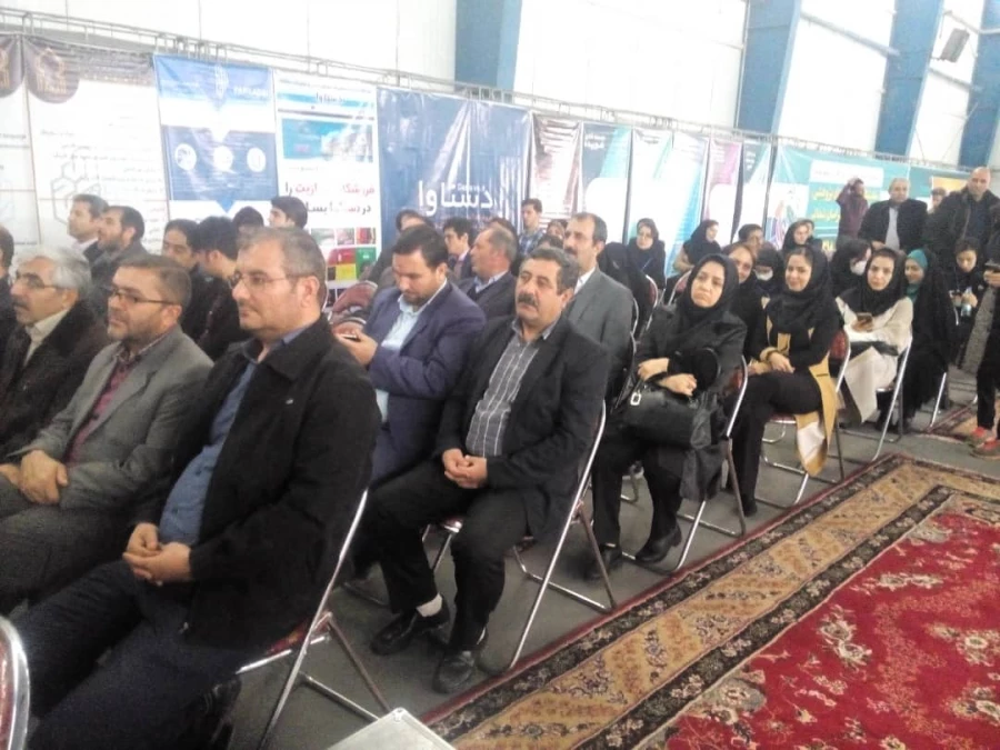 افتتاح غرفه دانشگاه فرهنگیان خراسان شمالی در نمایشگاه پژوهش، فناوری و فن بازار استان 4