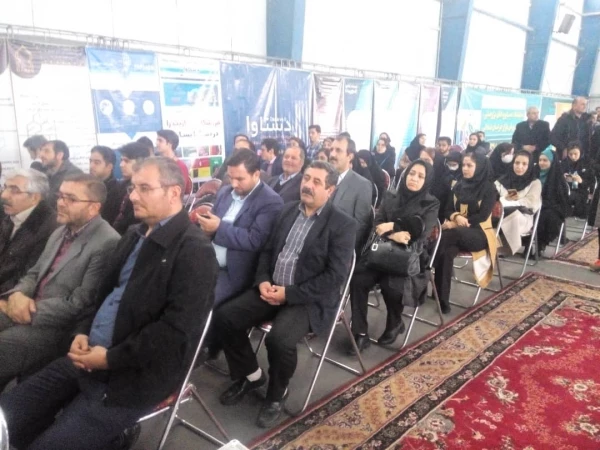 افتتاح غرفه دانشگاه فرهنگیان خراسان شمالی در نمایشگاه پژوهش، فناوری و فن بازار استان 5