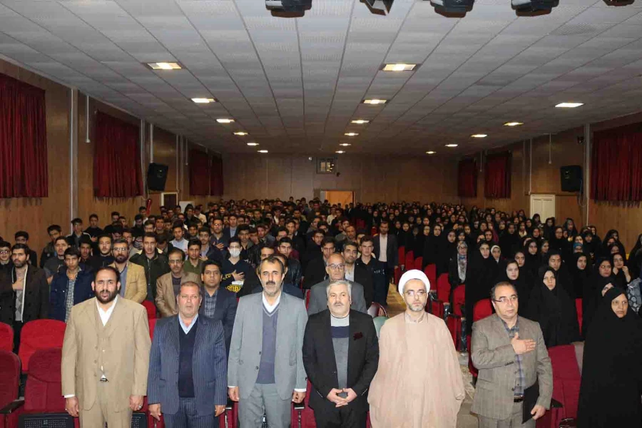 جشن 16 آذر پردیس های دانشگاه فرهنگیان خراسان شمالی برگزار شد.

خطبه عقد دو دانشجو معلم از پردیس امام محمد باقر(ع) و امام جعفرصادق(ع) در این مراسم جاری شد. 2