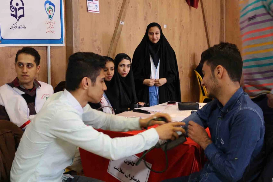 جشن 16 آذر پردیس های دانشگاه فرهنگیان خراسان شمالی برگزار شد.

خطبه عقد دو دانشجو معلم از پردیس امام محمد باقر(ع) و امام جعفرصادق(ع) در این مراسم جاری شد. 4