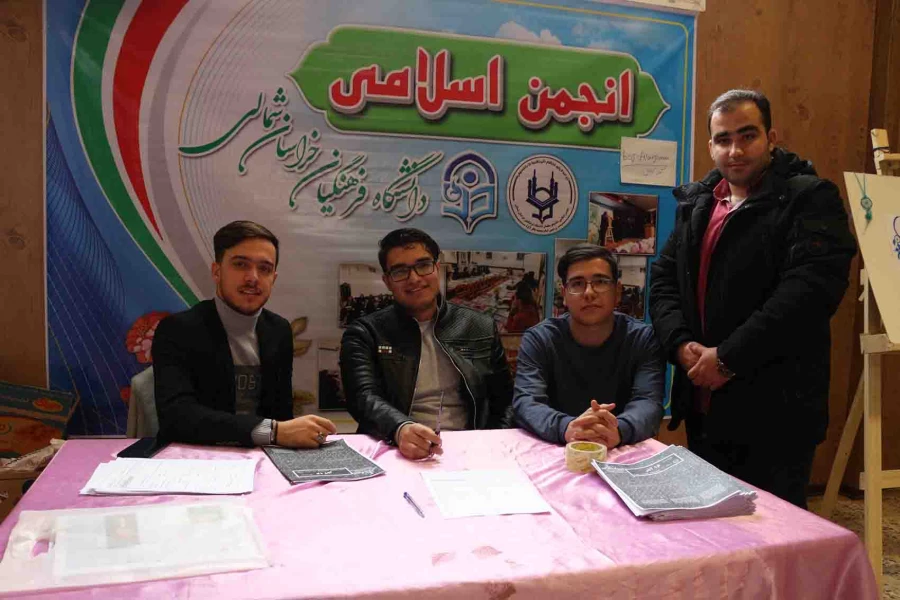 جشن 16 آذر پردیس های دانشگاه فرهنگیان خراسان شمالی برگزار شد.

خطبه عقد دو دانشجو معلم از پردیس امام محمد باقر(ع) و امام جعفرصادق(ع) در این مراسم جاری شد. 7