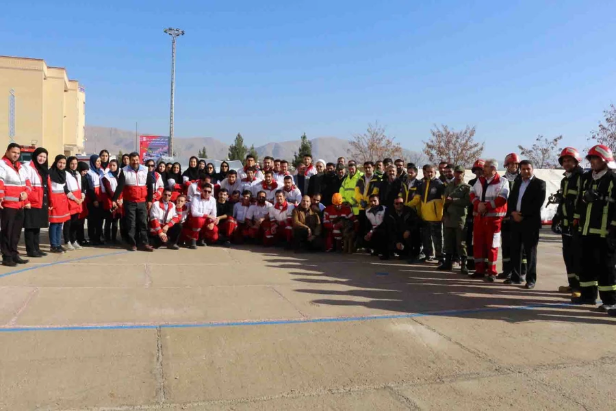 برگزاری مانور ترکیبی امداد و نجات در زلزله در محل دانشگاه فرهنگیان خراسان شمالی  15