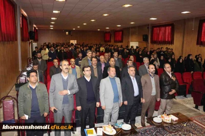 دکتر صفرزاده در گردهمایی مجریان کارورزی دانشگاه فرهنگیان خراسان شمالی در باب رسالت شغل معلمی بیان کردند:

گاهی نگاه اثر گذار معلم و گاهی اثرگذاری یک معلم می تواند مسیر تاریخ و مسیر یک ملت را عوض نماید.