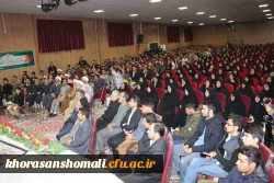 رییس ستاد اقامه نماز در دیدار با دانشجویان دانشگاه فرهنگیان خراسان شمالی گفت:

 معلمان باید هنر خنداندن داشته باشند.
 2