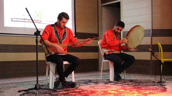 دکتر صفرزاده در مراسم هفته پژوهش پردیس های دانشگاه فرهنگیان خراسان شمالی بیان نمود:

پژوهش کلید همه قفل هاست. 10
