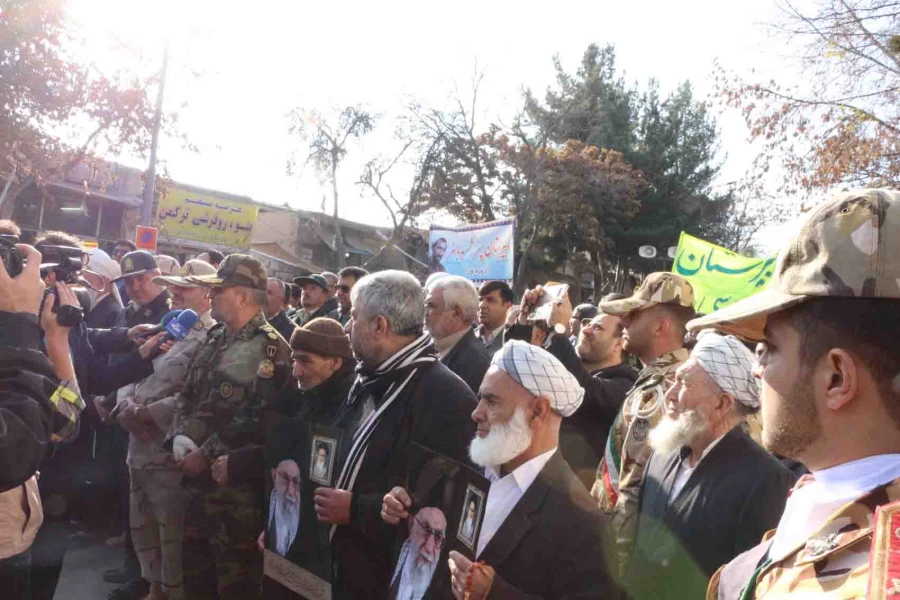 حضور کارکنان و دانشجویان دانشگاه فرهنگیان خراسان شمالی در مراسم بزرگداشت 9 دی 6