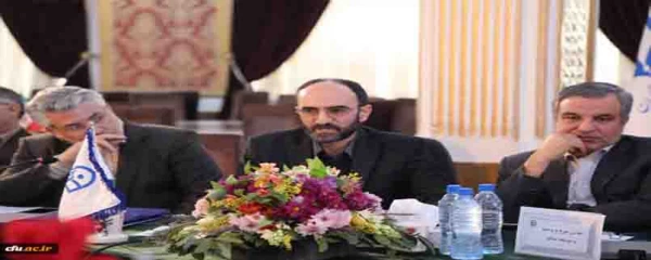 نظارت بر تکالیف آموزشی و پژوهشی مانند نظارت مالی با اهمیت است
 2