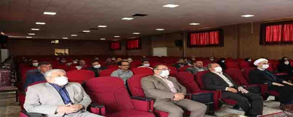 اولین نشست شورای اداری پردیس های دانشگاه فرهنگیان خراسان شمالی در سال 1399 با رعایت فاصله اجتماعی در سالن آمفی تئاتر برگزار شد. 6