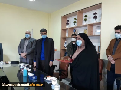 مناسبت رحلت ام البنین (س) وروز تکریم از مادر وهمسران شهید .از سه خانواده شهید شیردل ،کماسی ورستمی تقدیر به عمل آورده شد.