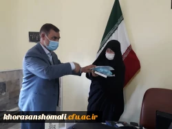 مناسبت رحلت ام البنین (س) وروز تکریم از مادر وهمسران شهید .از سه خانواده شهید شیردل ،کماسی ورستمی تقدیر به عمل آورده شد. 2