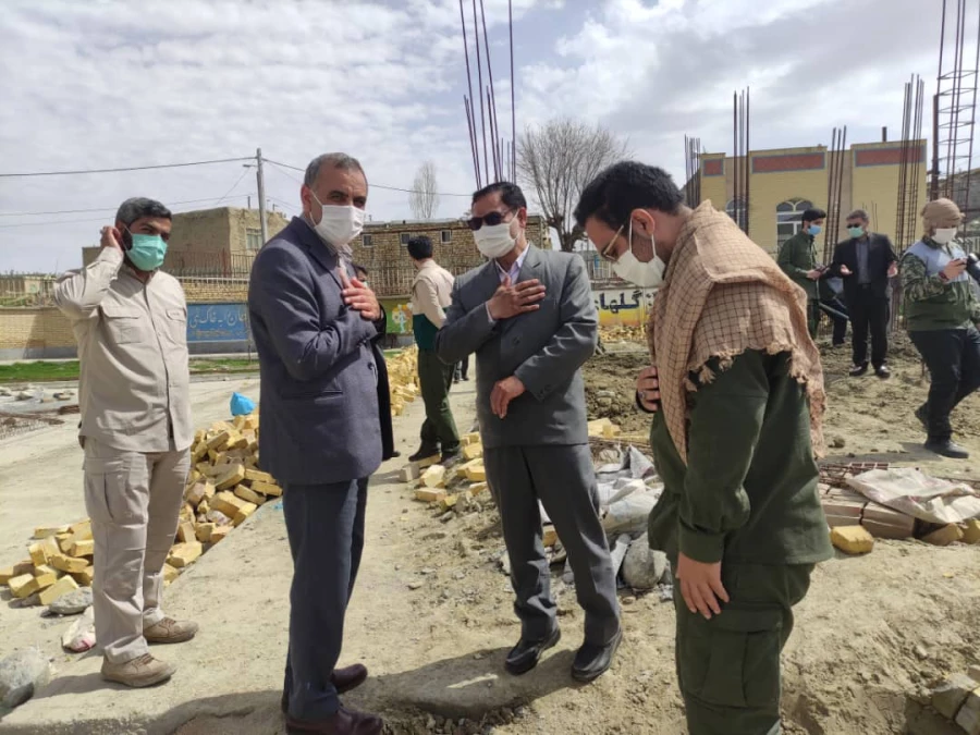 بازدید میدانی دکتر نظری  از گروههای جهادی دانشجویان و سایر افراد شرکت کننده در اردوی جهادی؛ روز شنبه هفتم فروردین ماه ۱۴۰۰ 5