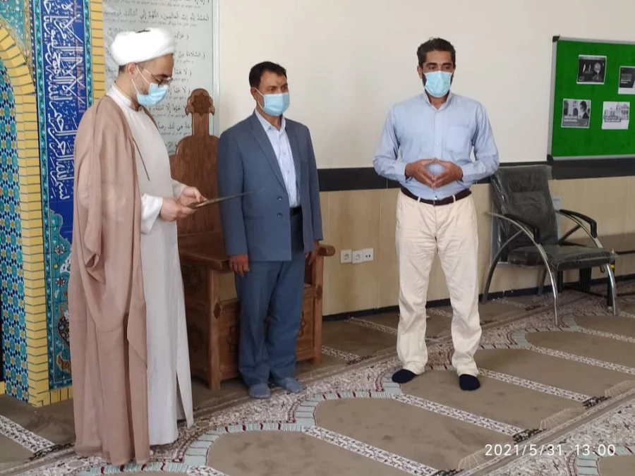 تقدیر از کارشناس مسئول امو دانشجویی پردیس امام محمد باقر (ع)  2