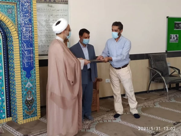 تقدیر از کارشناس مسئول امو دانشجویی پردیس امام محمد باقر (ع)  2