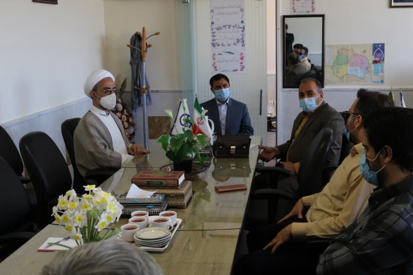 جلسه قرارداد برای زیبا سازی محوطه گلزار شهدای دانشگاه فرهنگیان استان  5